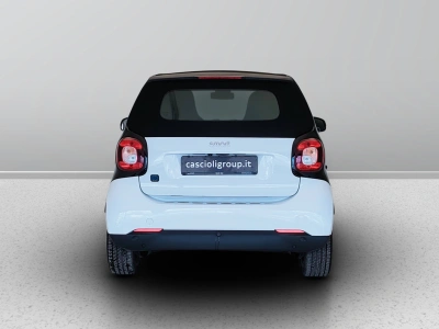4 - smart fortwo Cascioli Group
