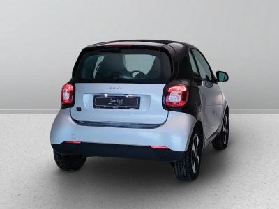 6 - smart fortwo Cascioli Group