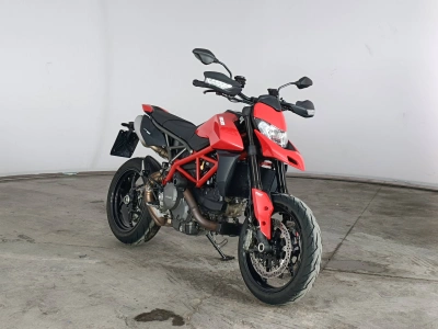 2 - Ducati Hypermotard Cascioli Group