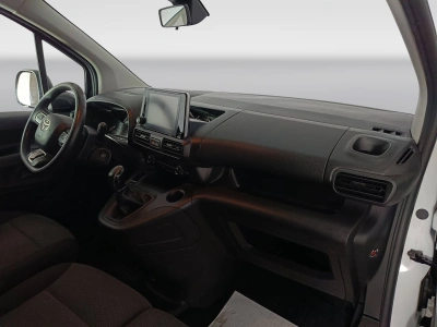 9 - Toyota Professional Proace City Cascioli Group