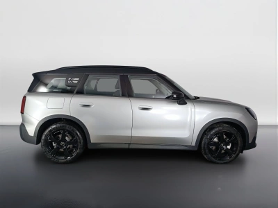 3 - MINI Countryman Cascioli Group