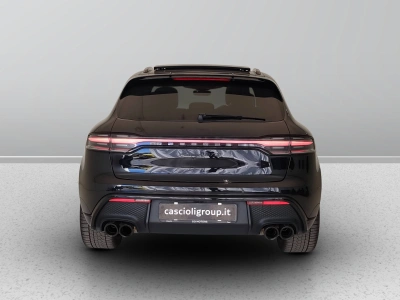 4 - Porsche Macan Cascioli Group