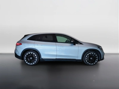 4 - Mercedes-Benz EQE Cascioli Group