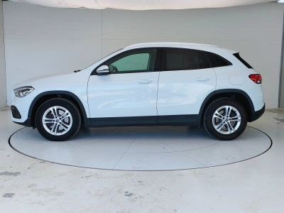 8 - Mercedes-Benz GLA Cascioli Group