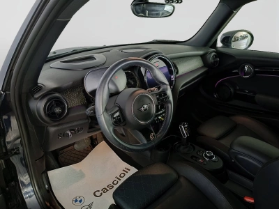 7 - MINI Cooper Cascioli Group