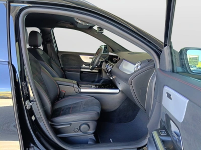 10 - Mercedes-Benz GLA Cascioli Group