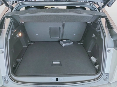 8 - Peugeot 3008 Cascioli Group