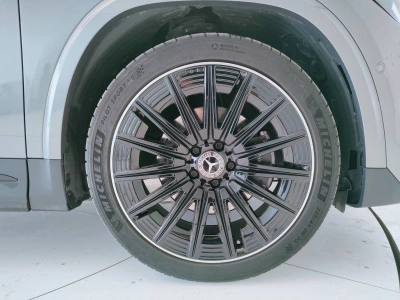 10 - Mercedes-Benz GLA Cascioli Group