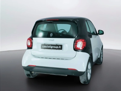6 - smart fortwo Cascioli Group