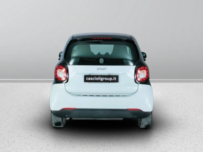 4 - smart fortwo Cascioli Group