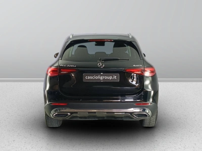 5 - Mercedes-Benz GLC Cascioli Group