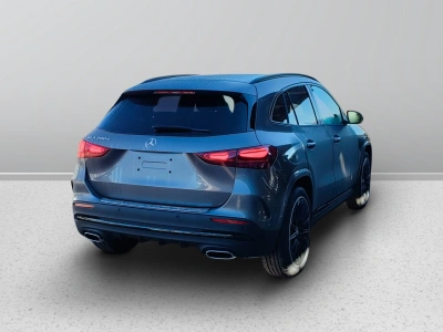 6 - Mercedes-Benz GLA Cascioli Group