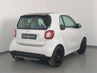 4 - smart fortwo Cascioli Group