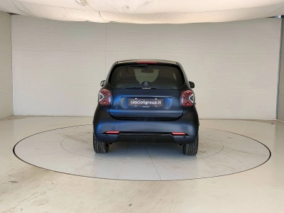 4 - smart fortwo Cascioli Group