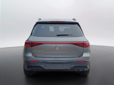 4 - Mercedes-Benz EQB Cascioli Group