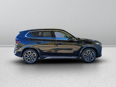 3 - BMW iX1 Cascioli Group