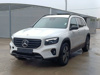 1 - Mercedes-Benz GLB Cascioli Group