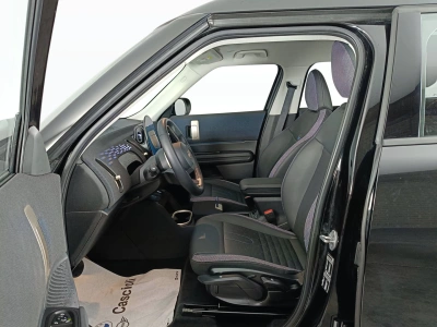 8 - MINI Countryman Cascioli Group