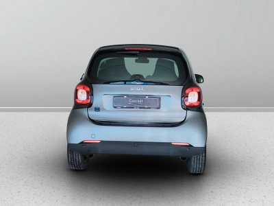 4 - smart fortwo Cascioli Group
