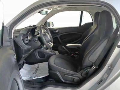 8 - smart fortwo Cascioli Group