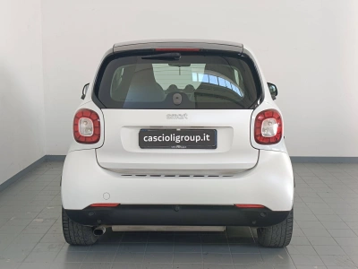 5 - smart fortwo Cascioli Group