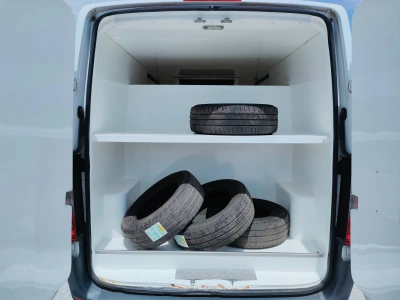 8 - Mercedes Vans Sprinter Cascioli Group