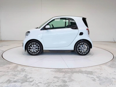 3 - smart fortwo Cascioli Group