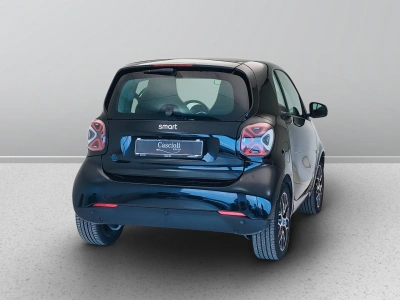 6 - smart fortwo Cascioli Group