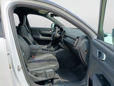 10 - Volvo XC40 Cascioli Group