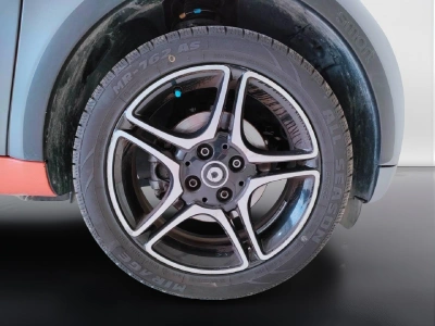 8 - smart fortwo Cascioli Group