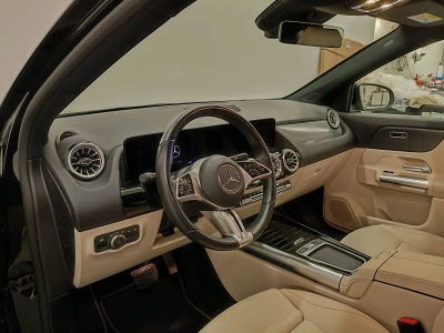 7 - Mercedes-Benz GLA Cascioli Group