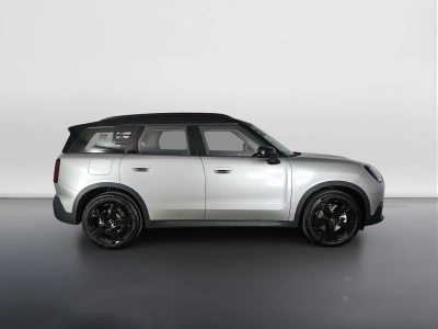 3 - MINI Countryman Cascioli Group