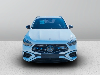 2 - Mercedes-Benz GLA Cascioli Group