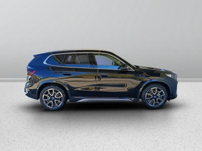 3 - BMW iX1 Cascioli Group
