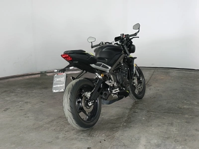 3 - Triumph Street Triple Cascioli Group