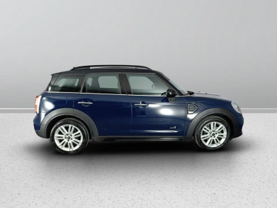 3 - MINI Countryman Cascioli Group
