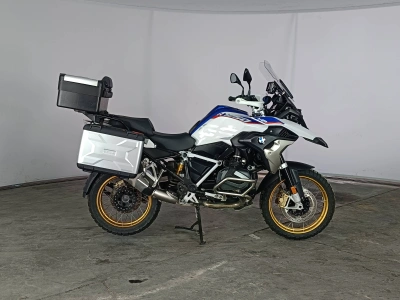 1 - BMW Motorrad GS Cascioli Group