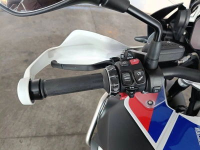 7 - BMW Motorrad GS Cascioli Group