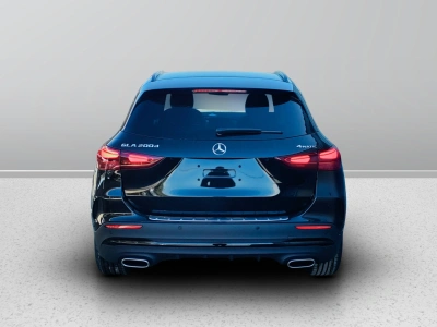 4 - Mercedes-Benz GLA Cascioli Group
