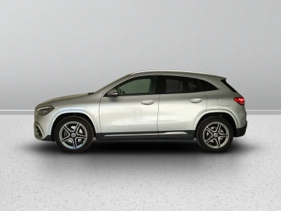3 - Mercedes-Benz GLA Cascioli Group