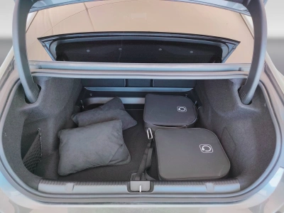9 - Mercedes-Benz EQE Cascioli Group
