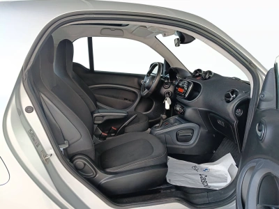 10 - smart fortwo Cascioli Group