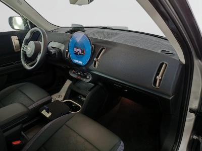 10 - MINI Countryman Cascioli Group