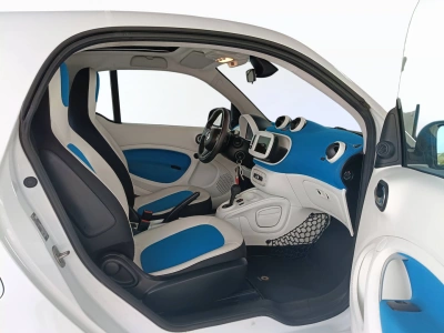 9 - smart fortwo Cascioli Group