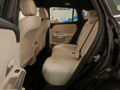 9 - Mercedes-Benz GLA Cascioli Group