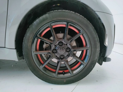 8 - smart fortwo Cascioli Group