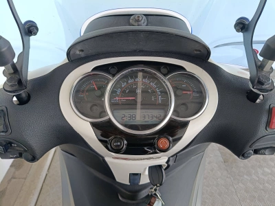 8 - Piaggio Beverly Cascioli Group
