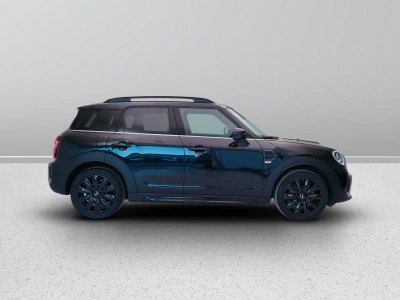7 - MINI Countryman Cascioli Group