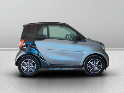 7 - smart fortwo Cascioli Group