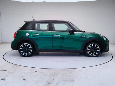 4 - MINI Cooper Cascioli Group